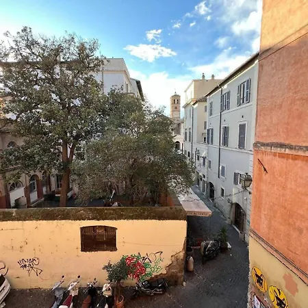 The Charm Of Trastevere דירה *